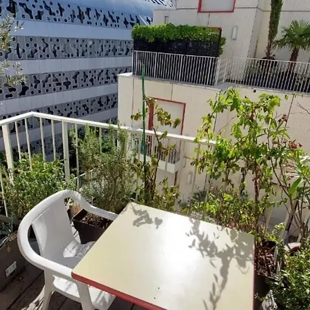 Eiffel Seightseing *